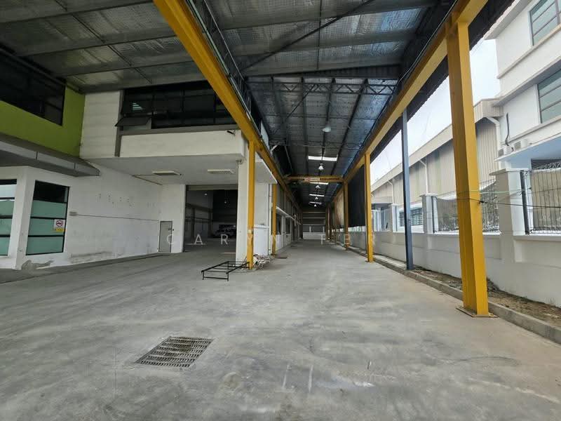 Kilang Berkembar untuk Disewa di Taman Desa Cemerlang (Ulu Tiram) - Caryn Ter - PropertyGuru.com.my