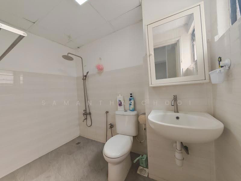 Condominium for Sale at Vista Komanwel A - Samantha Chooi - Bathroom - PropertyGuru.com.my