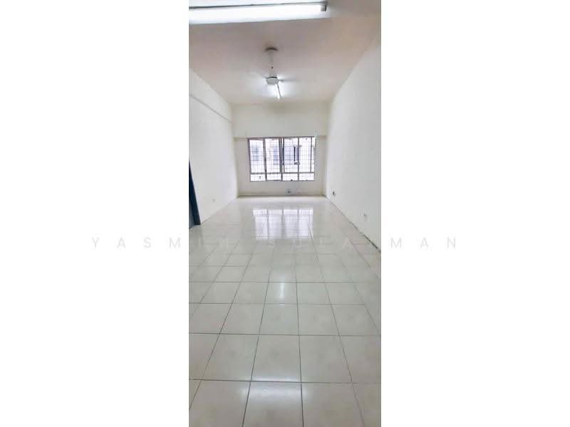 Rumah Flat untuk Dijual di Dataran Otomobil - Yasmin Sulaiman - Living Room - PropertyGuru.com.my