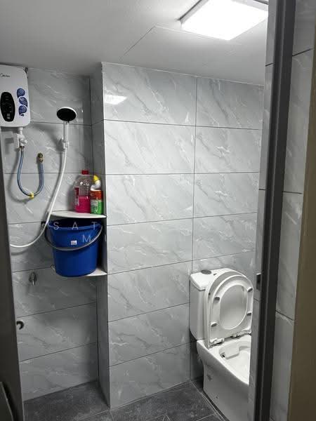 Rumah Flat untuk Disewa di Desa Baiduri - Sathiswaran Muniandy - Bathroom - PropertyGuru.com.my