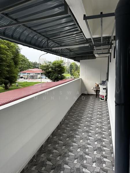 Rumah Flat untuk Disewa di Desa Baiduri - Sathiswaran Muniandy - Balcony - PropertyGuru.com.my