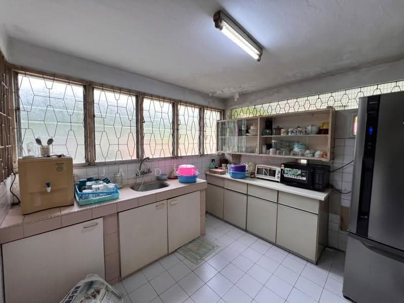 Bungalow House for Sale in Seksyen 12 (Petaling Jaya) - Jayden Heng - Kitchen - PropertyGuru.com.my