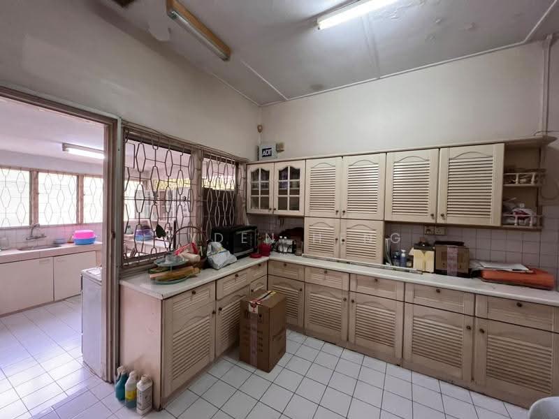 Bungalow House for Sale in Seksyen 12 (Petaling Jaya) - Jayden Heng - Kitchen - PropertyGuru.com.my