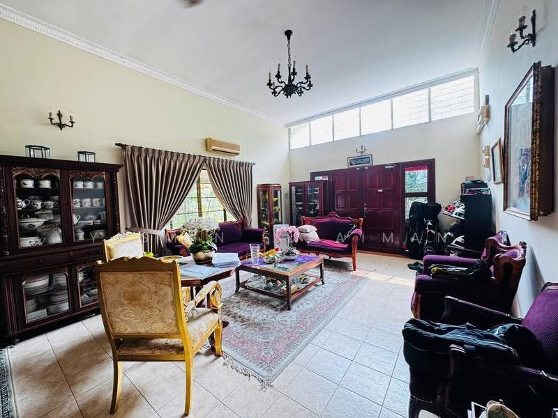 Bungalow House for Sale in Seksyen 16 (Petaling Jaya) - Yasmin Sulaiman - Living Room - PropertyGuru.com.my