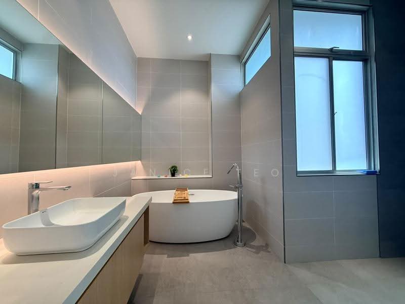 2-storey Terraced House for Sale in Taman Mount Austin (Tebrau) - Janice Teo - Bathroom - PropertyGuru.com.my