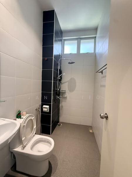 2-storey Terraced House for Sale in Taman Mount Austin (Tebrau) - Janice Teo - Bathroom - PropertyGuru.com.my
