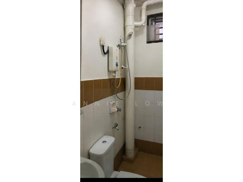 Apartment for Sale at Kipark Apartment - Annie Low - Bathroom - PropertyGuru.com.my