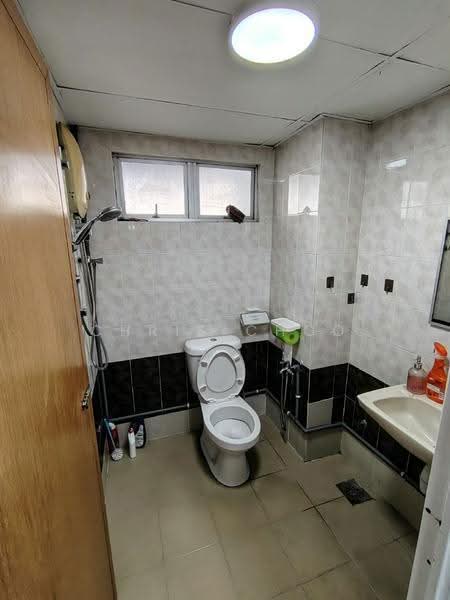 Condominium for Sale at Endah Regal Condominium - Chris Choo - Bathroom - PropertyGuru.com.my