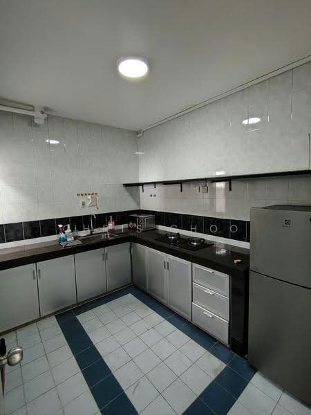 Condominium for Sale at Endah Regal Condominium - Chris Choo - Kitchen - PropertyGuru.com.my