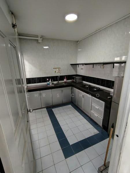 Condominium for Sale at Endah Regal Condominium - Chris Choo - Kitchen - PropertyGuru.com.my