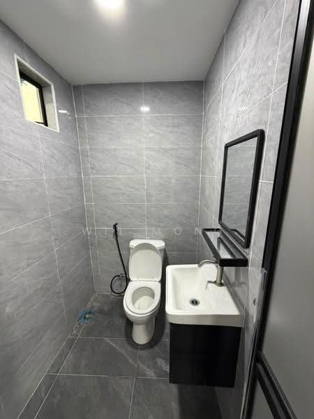 1-storey Terraced House for Sale in Taman Pelangi (Johor Bahru) - Wil Mong - Bathroom - PropertyGuru.com.my