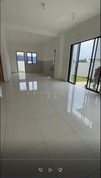 Rumah Berkembar untuk Dijual di Setia Ecohill (Semenyih) - Jesslyn Lee - Living Room - PropertyGuru.com.my