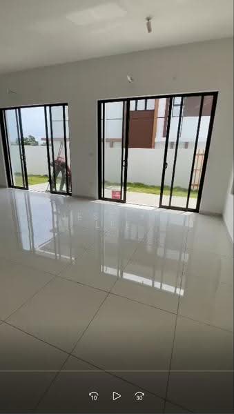 Rumah Berkembar untuk Dijual di Setia Ecohill (Semenyih) - Jesslyn Lee - Living Room - PropertyGuru.com.my