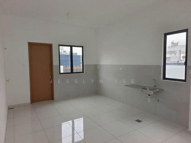 Rumah Berkembar untuk Dijual di Setia Ecohill (Semenyih) - Jesslyn Lee - Kitchen - PropertyGuru.com.my