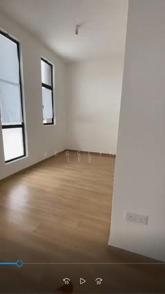 Rumah Berkembar untuk Dijual di Setia Ecohill (Semenyih) - Jesslyn Lee - Wardrobe Space - PropertyGuru.com.my