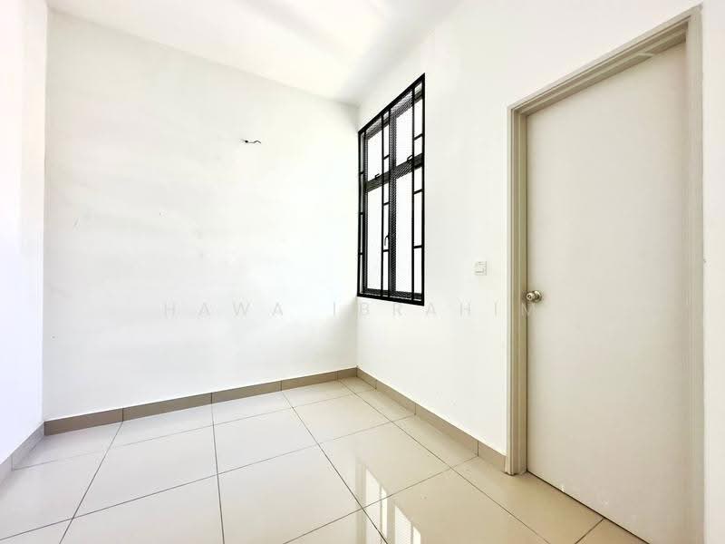 2-storey Terraced House for Sale in Kota Seriemas (Nilai) - Hawa Ibrahim - PropertyGuru.com.my