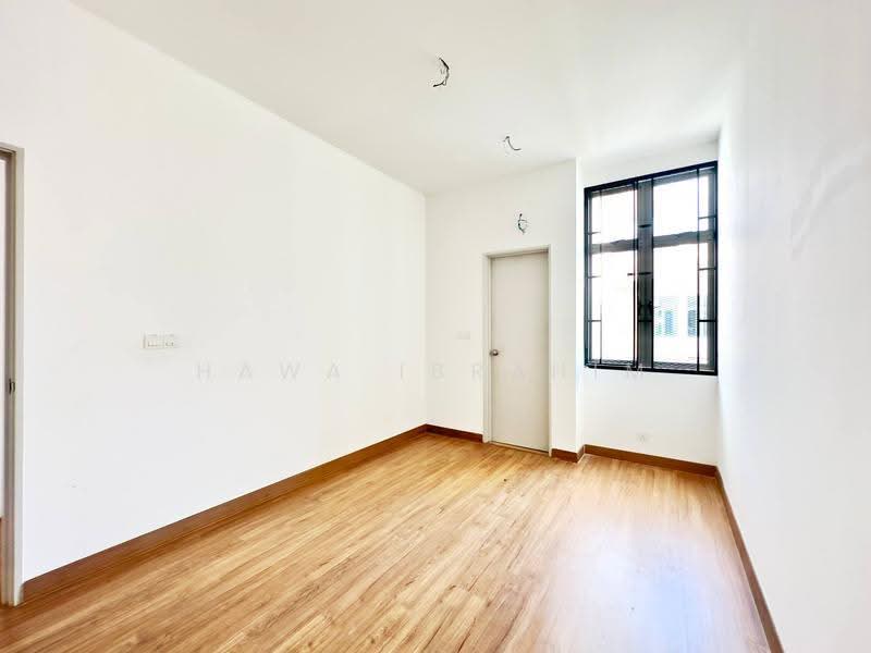 2-storey Terraced House for Sale in Kota Seriemas (Nilai) - Hawa Ibrahim - PropertyGuru.com.my