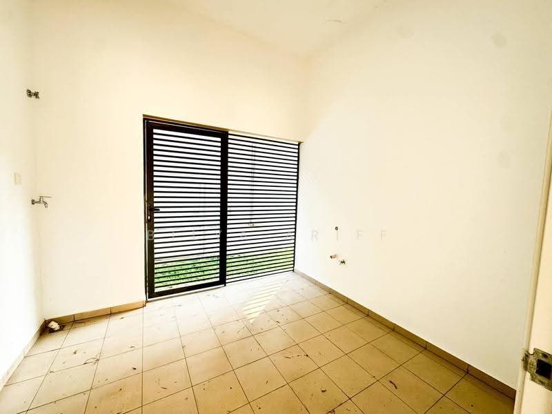 Rumah Teres 2-Tingkat untuk Dijual di Taman Cahaya Alam (Shah Alam) - BILYA ARIFF - PropertyGuru.com.my