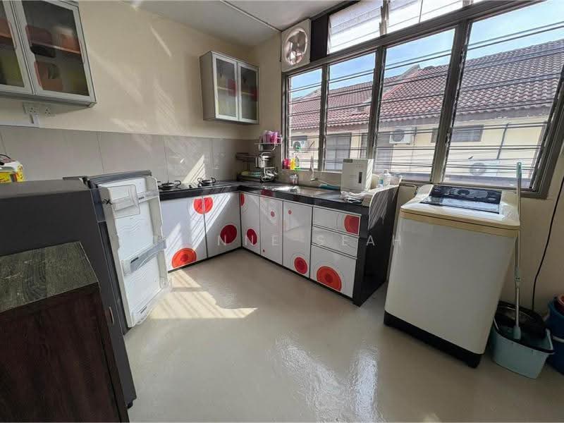 2-storey Terraced House for Rent in Taman Suria (Nibong Tebal) - Fionne Seah - Kitchen - PropertyGuru.com.my