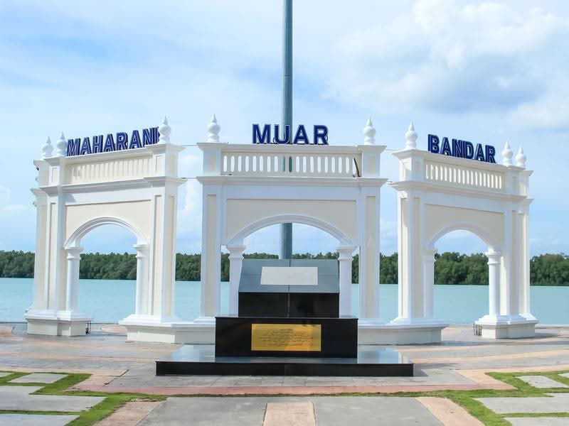 Rumah Banglo untuk Dijual di Muar (Johor) - N. Melisa - PropertyGuru.com.my