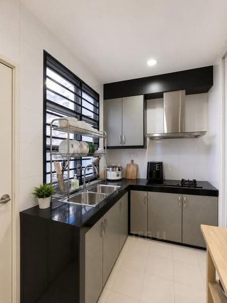Rumah Teres 2-Tingkat untuk Dijual di Kemuning Utama (Shah Alam) - Kho Daniel - Kitchen - PropertyGuru.com.my