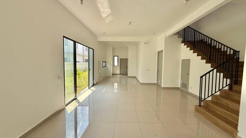 Semi-Detached House for Sale in Cyber 10 (Cyberjaya) - Hawa Ibrahim - Living Room - PropertyGuru.com.my