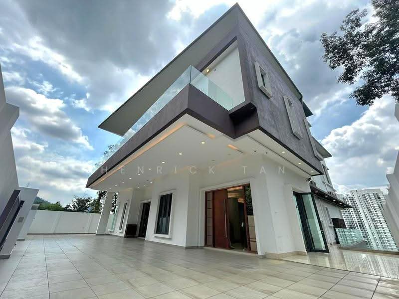 Rumah Banglo untuk Dijual di Country Heights Damansara (Kuala Lumpur) - Henrick Tan - Exterior - PropertyGuru.com.my
