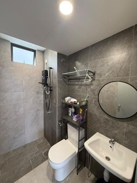 Kediaman Servis untuk Disewa di Traders Park - Serena Lee - Bathroom - PropertyGuru.com.my