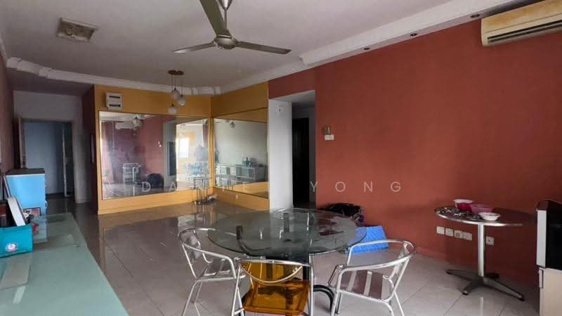 Pangsapuri untuk Dijual di Permas Ville Apartment - Daniel Yong - Living Room - PropertyGuru.com.my