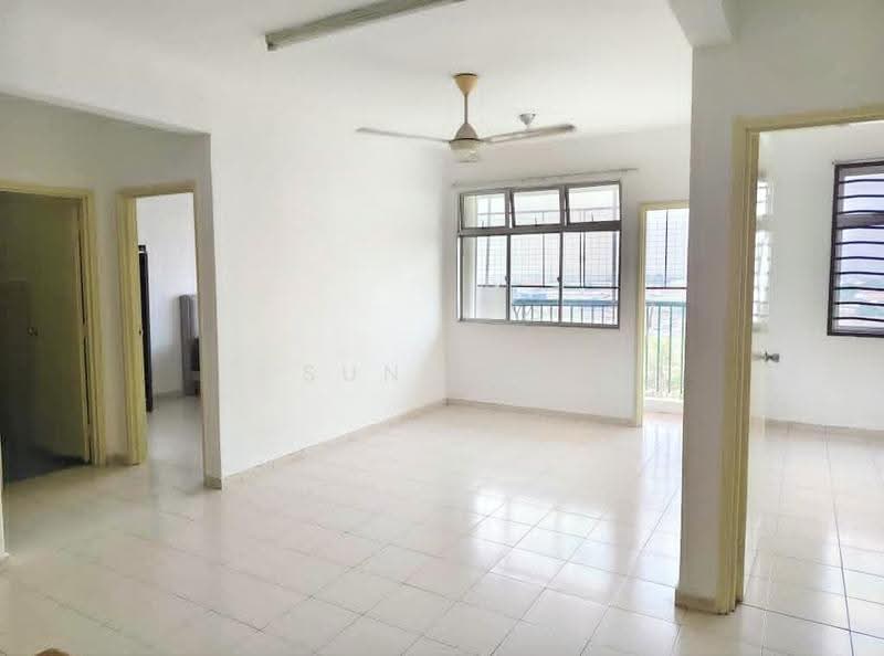 Apartment for Rent at Villa Krystal @ Bandar Selesa Jaya - Sun Yap - Living Room - PropertyGuru.com.my