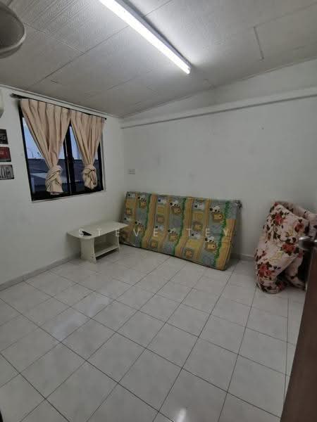 2-storey Terraced House for Sale in Bandar Baru Permas Jaya (Permas Jaya) - Steve Tey - Living Room - PropertyGuru.com.my