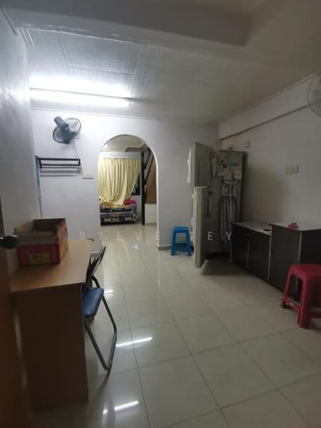 2-storey Terraced House for Sale in Bandar Baru Permas Jaya (Permas Jaya) - Steve Tey - Living Room - PropertyGuru.com.my