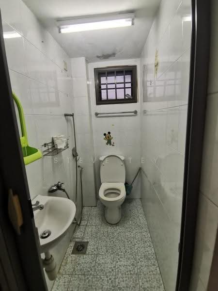 2-storey Terraced House for Sale in Bandar Baru Permas Jaya (Permas Jaya) - Steve Tey - Bathroom - PropertyGuru.com.my