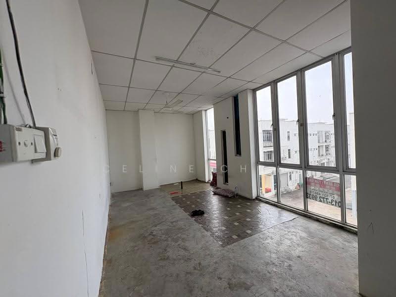 Shop / Office for Sale in Taman Cahaya Kota Puteri (Masai) - Celine Chai - Interior - PropertyGuru.com.my