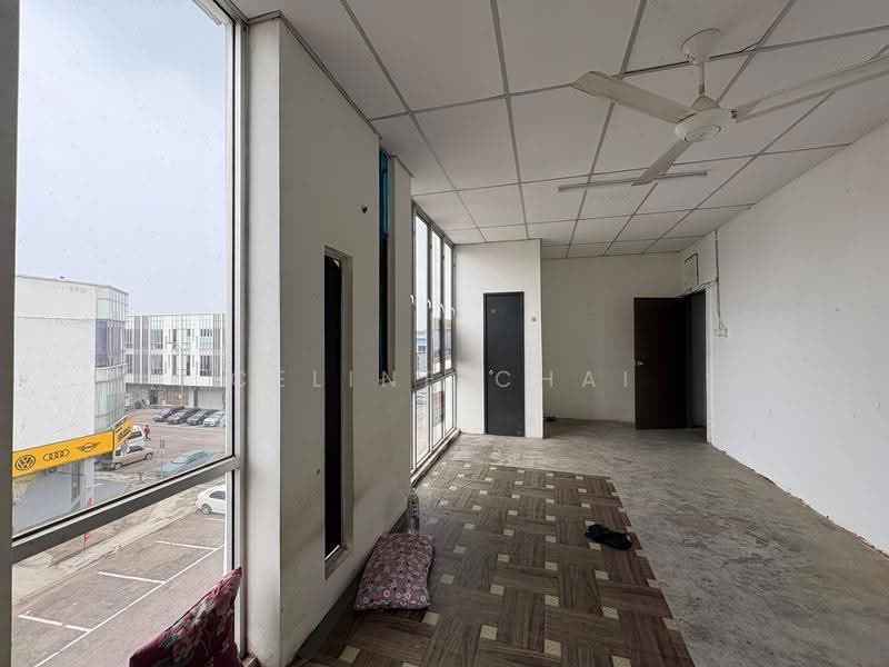 Shop / Office for Sale in Taman Cahaya Kota Puteri (Masai) - Celine Chai - Interior - PropertyGuru.com.my