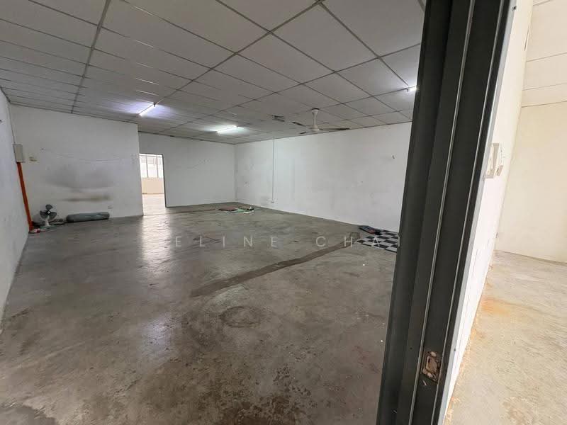 Shop / Office for Sale in Taman Cahaya Kota Puteri (Masai) - Celine Chai - Interior - PropertyGuru.com.my