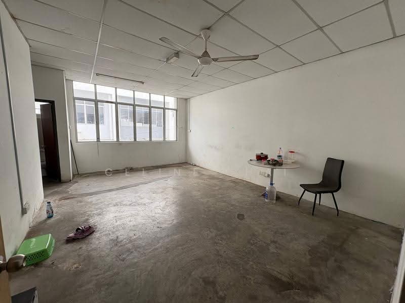 Shop / Office for Sale in Taman Cahaya Kota Puteri (Masai) - Celine Chai - Interior - PropertyGuru.com.my
