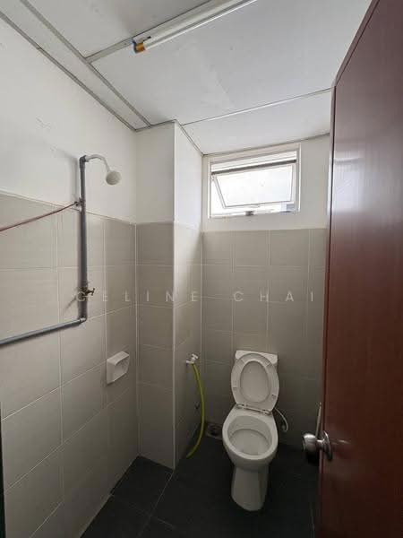 Shop / Office for Sale in Taman Cahaya Kota Puteri (Masai) - Celine Chai - Bathroom - PropertyGuru.com.my