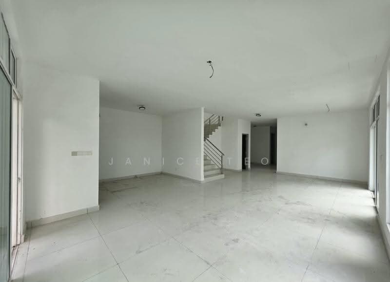 Rumah Kluster untuk Dijual di Mutiara Rini (Skudai) - Janice Teo - Living Room - PropertyGuru.com.my