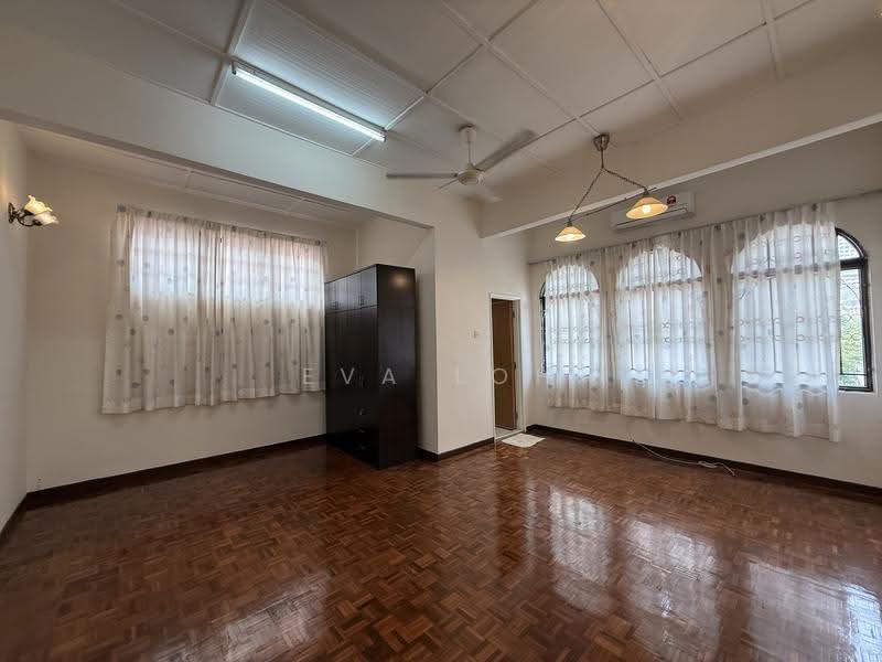 2-storey Terraced House for Rent in Bangsar (Kuala Lumpur) - Eva Loh - Living Room - PropertyGuru.com.my