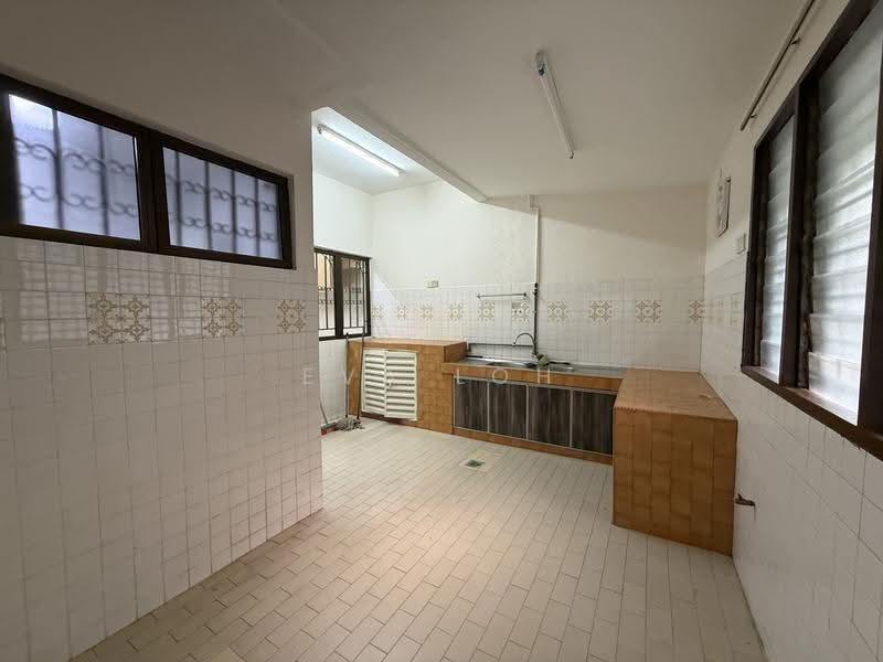 2-storey Terraced House for Rent in Bangsar (Kuala Lumpur) - Eva Loh - Kitchen - PropertyGuru.com.my
