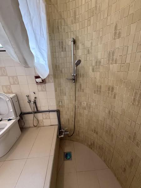 2-storey Terraced House for Rent in Bangsar (Kuala Lumpur) - Eva Loh - Bathroom - PropertyGuru.com.my