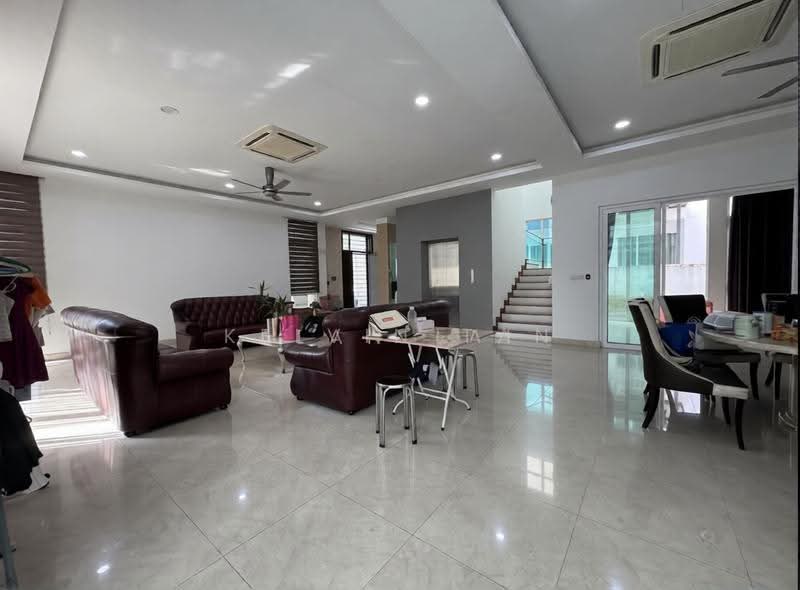Bungalow House for Sale in Cyberjaya (Selangor) - Kelvin Tan - Living Room - PropertyGuru.com.my