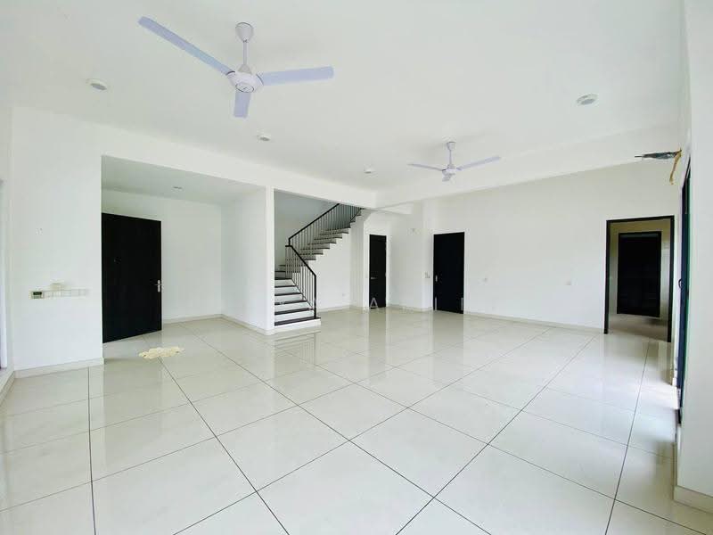 Semi-Detached House for Sale in Elmina (Shah Alam) - BILYA ARIFF - Living Room - PropertyGuru.com.my