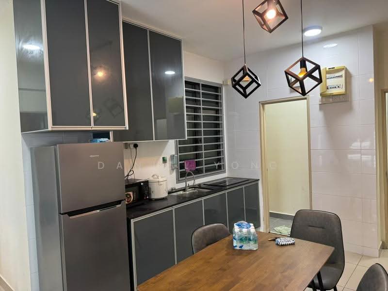Service Residence for Sale at ARC @ Austin Hills - Daniel Yong - Kitchen - PropertyGuru.com.my
