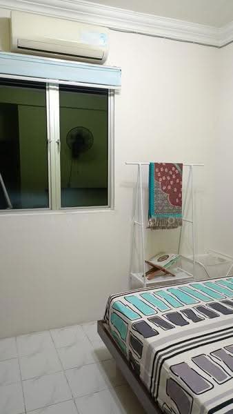 Pangsapuri untuk Disewa di Desa Alor Vista - Abby Woo - Bedroom - PropertyGuru.com.my