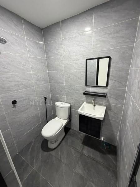 1-storey Terraced House for Sale in Taman Pelangi (Johor Bahru) - Melinda Ee - Bathroom - PropertyGuru.com.my