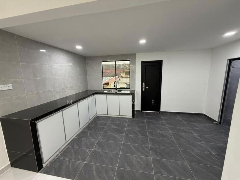 1-storey Terraced House for Sale in Taman Pelangi (Johor Bahru) - Melinda Ee - Kitchen - PropertyGuru.com.my