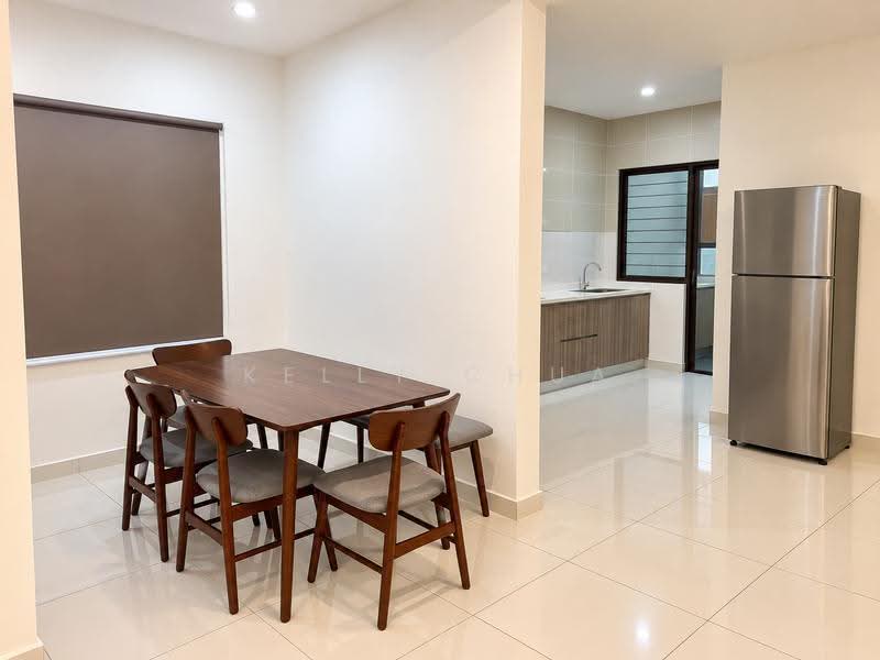 Condominium for Rent at Paraiso Residence @ The Earth - Kelly Chua - Dining Room - PropertyGuru.com.my
