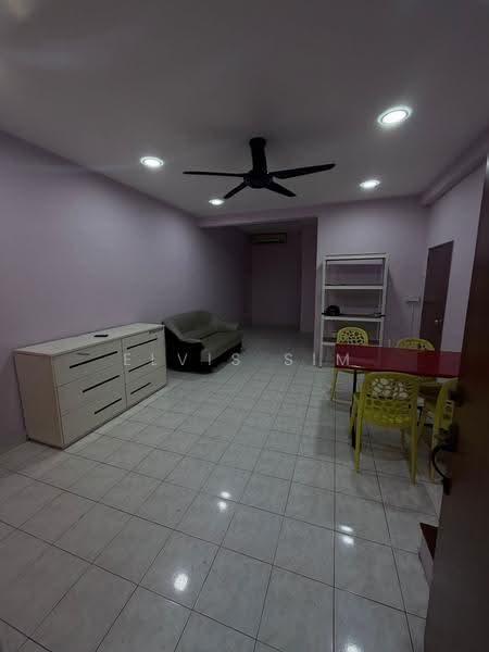 Rumah Teres 2-Tingkat untuk Disewa di Mutiara Rini (Skudai) - Elvis Sim - Living Room - PropertyGuru.com.my